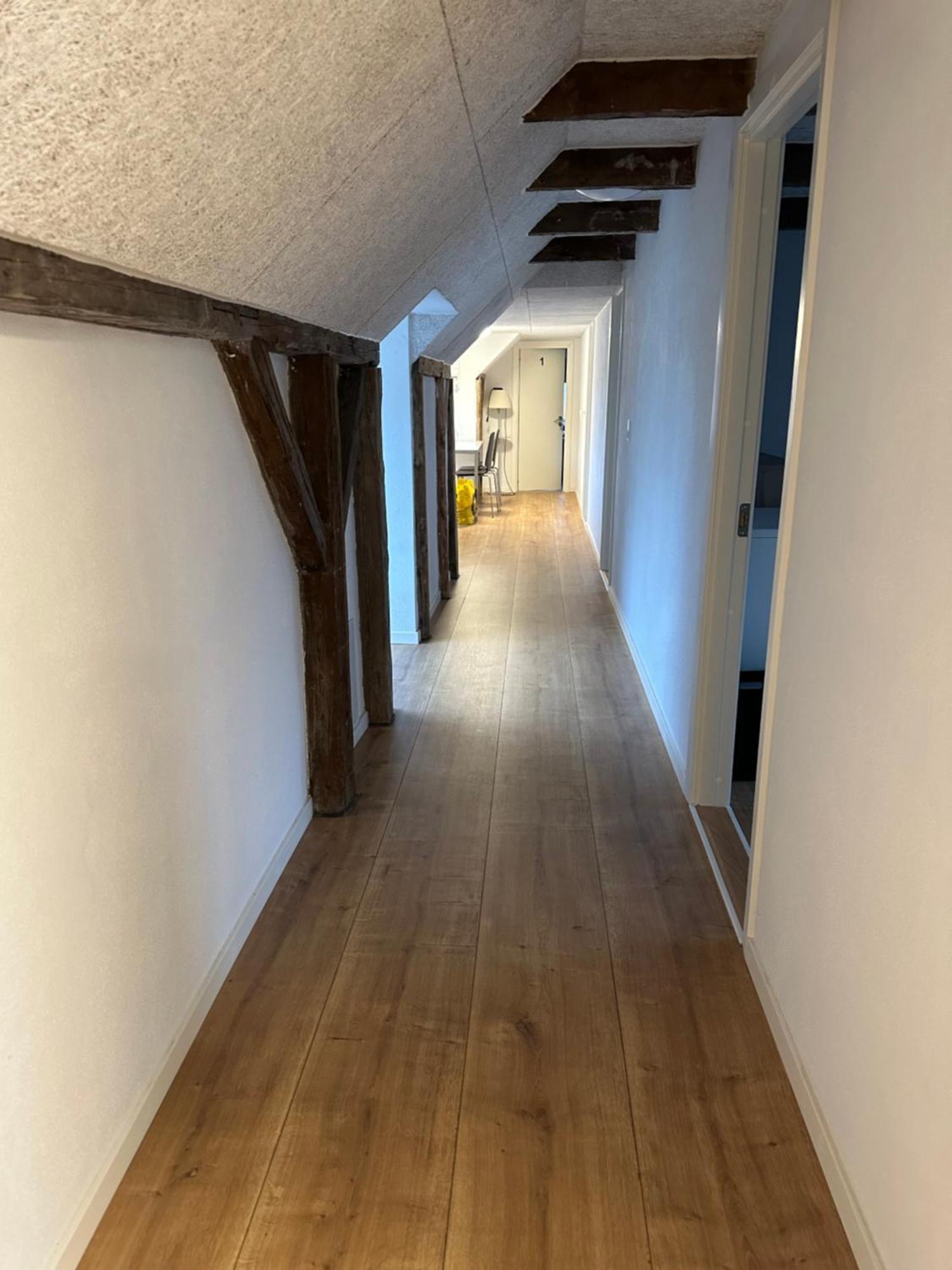 Den Gamel Togstation Hostel Give Екстериор снимка